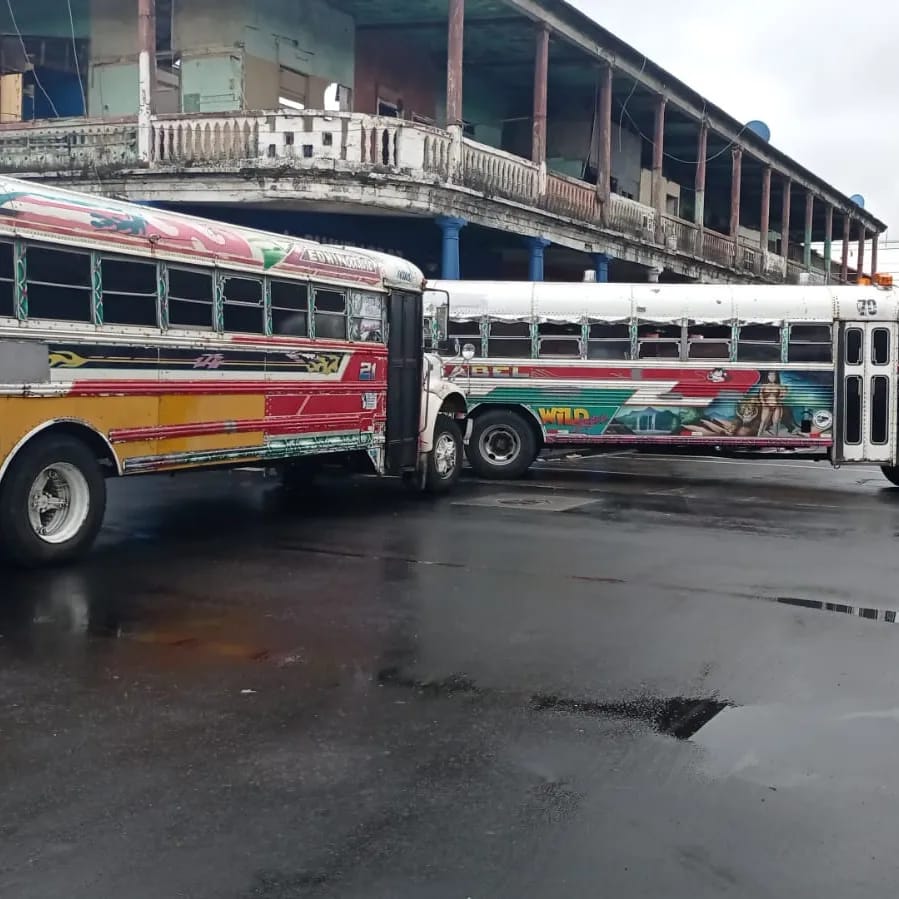 TRANSPORTISTAS COLONENSES DAN PLAZO HASTA EL MIERCOLES PARA QUE EL GOBIERNO NACIONAL DE RESPUESTA A SUS DEMANDAS